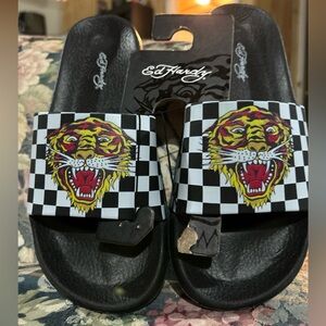 Ed Hardy 7.5 Leather Slides Sandals women’s US size 7.5 retail $75 NEW 🐅